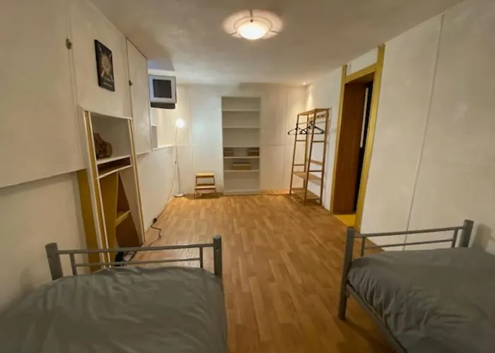 Vaste Appartement, Jardin, Proximite Ocean